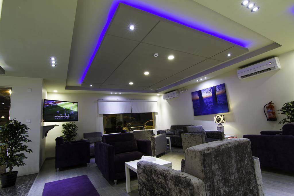 Rofan House Serviced Apartments Riaad Buitenkant foto